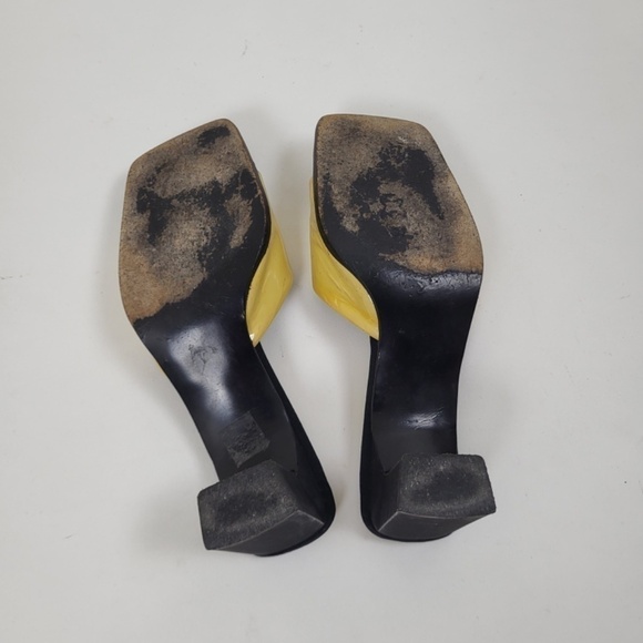 Vintage Black and Yellow Heels - Picture 10 of 10